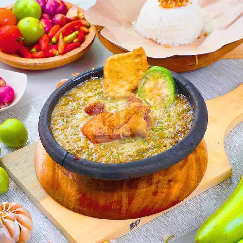 Babe Sarung Ijo Ayam